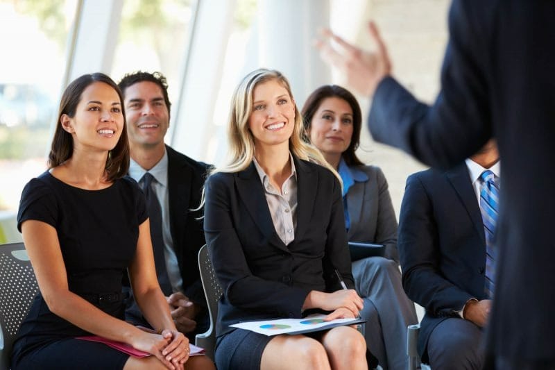 identificar e nutrir potenciais líderes utilizando teste comportamental em eventos corporativos